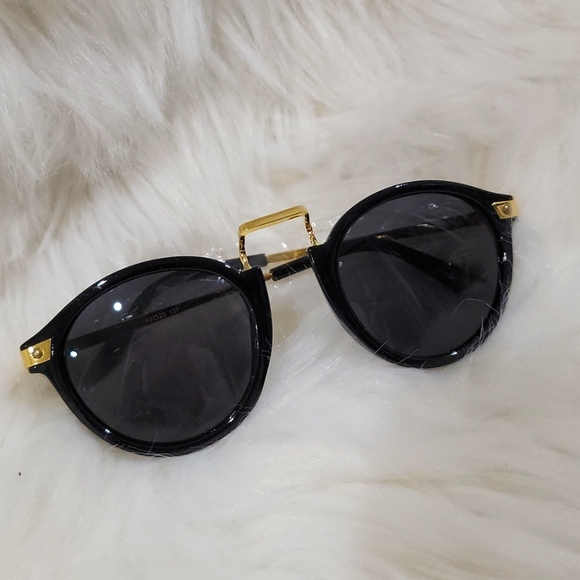 Zerouv, sunglasses 2-pc bundle - Picture 2 of 4